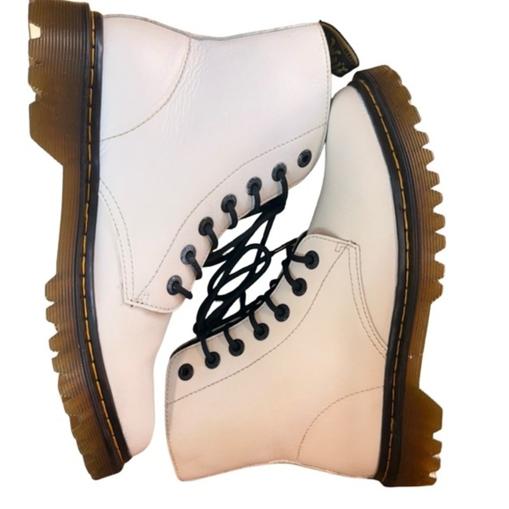 Dr. Martens Luana Boots White Leather Platform Lace Up Womens US 9 EU 41‎ Combat